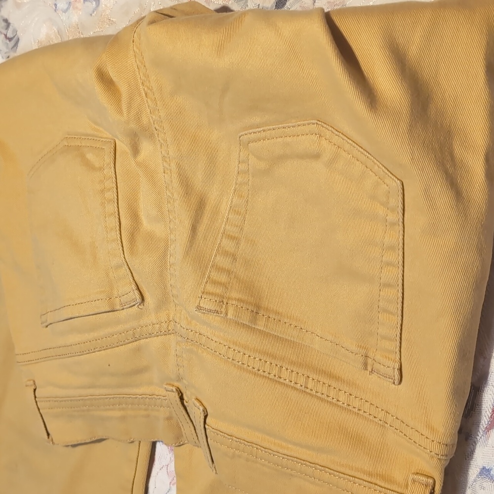 Gloria Vanderbilt Jeans - Picture 3 of 4